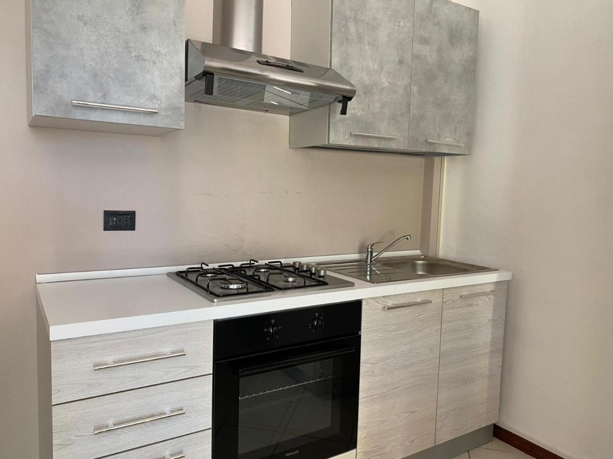 La Lanterna - Appartamenti In Residence Con Piscina Desenzano del Garda Kültér fotó